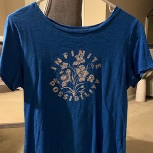 Old navy tee